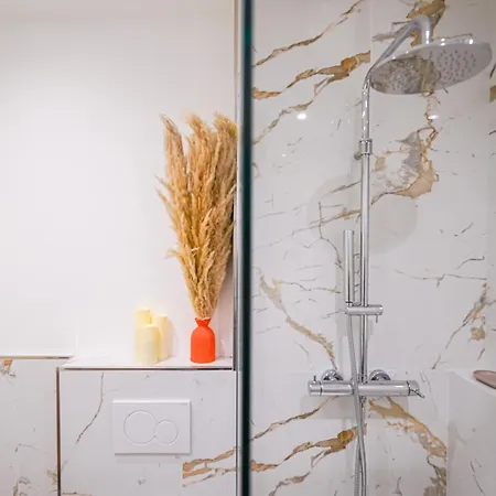 Apartment Magnifique Avec Terrasse A 2 Pas De Monaco